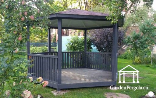 Seks-sidet Trepaviljong — Koselig Hagepaviljong med Gulv og Overdekket Tak - garden gazebo pergola