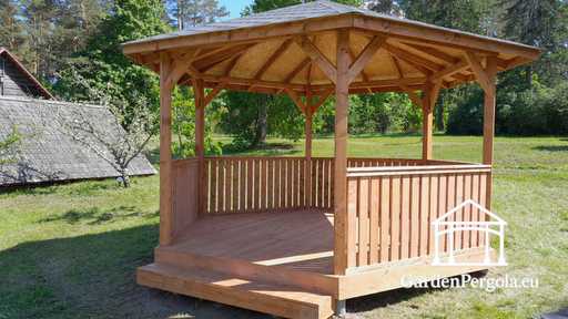 Seks-sidet trepaviljong — Koselig hagepaviljong med gulv og overbygd tak - garden gazebo pergola