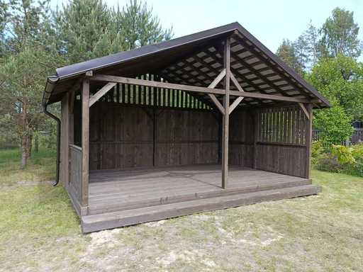 4x6 m Trepaviljong — Romslig Hagepaviljong med Gulv og Dobbel Skråtak