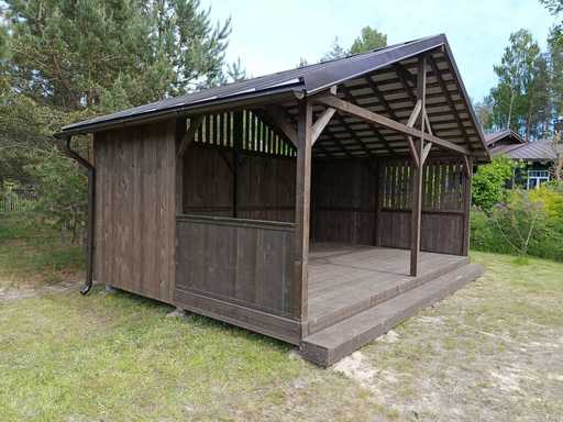 4x6 m Trepaviljong — Romslig Hagepaviljong med Gulv og Dobbel Skråtak