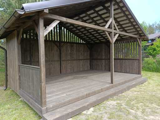 4x6 m Trepaviljong — Romslig Hagepaviljong med Gulv og Dobbel Skråtak