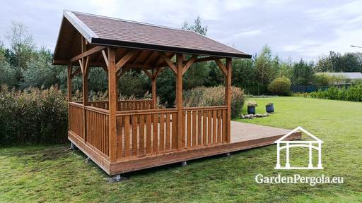 3x4 m Trepaviljong med 3x4 m Terrasse — Koselig Hagepaviljong med Gulv og Åpen Terrasse