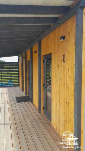 Naturlig Trehusforlengelse med Overbygd Terrasse