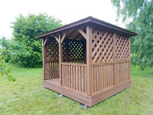 3×3 m Brun Trehage med Gulv